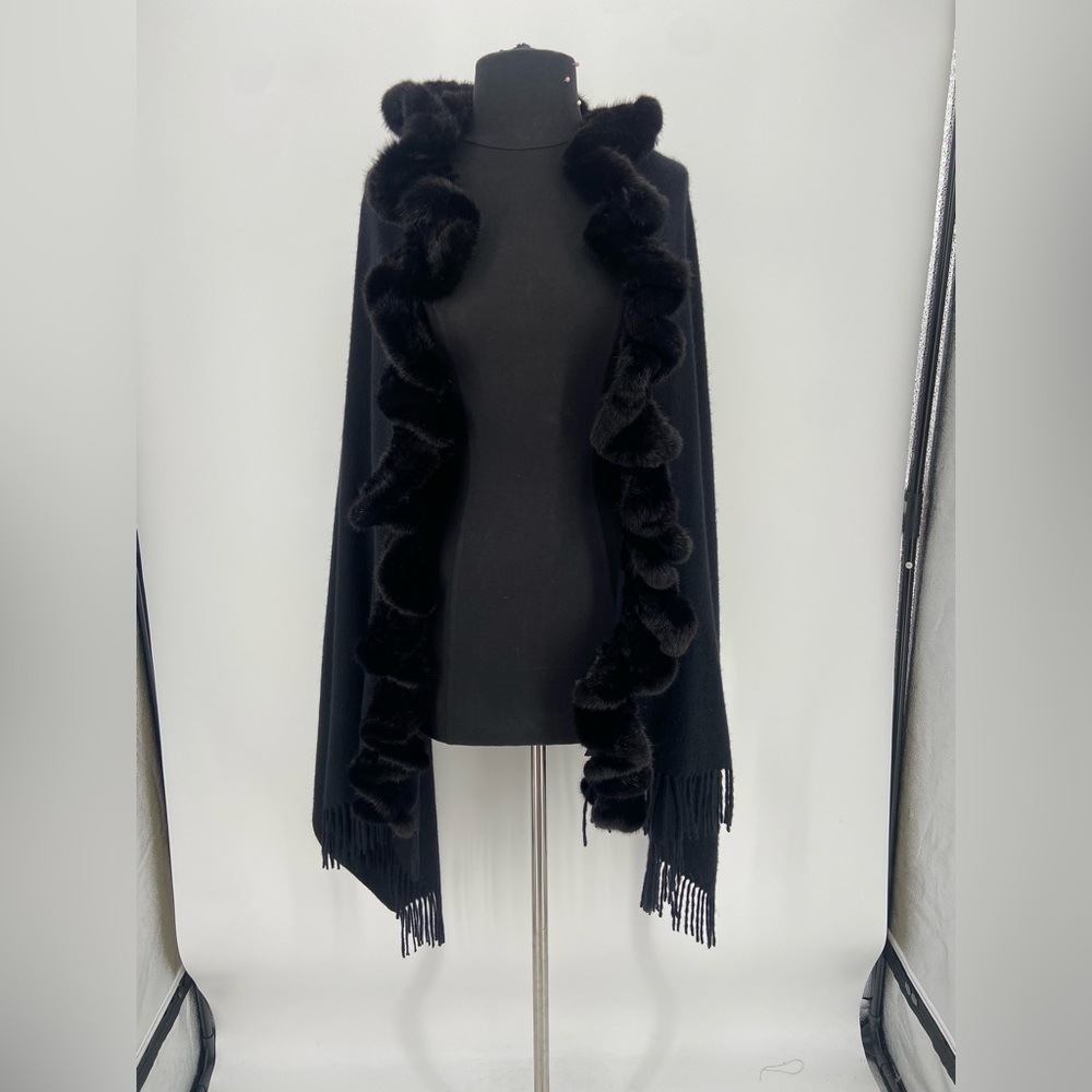 GORSKI Fur Trim Cashmere Cape- One Size